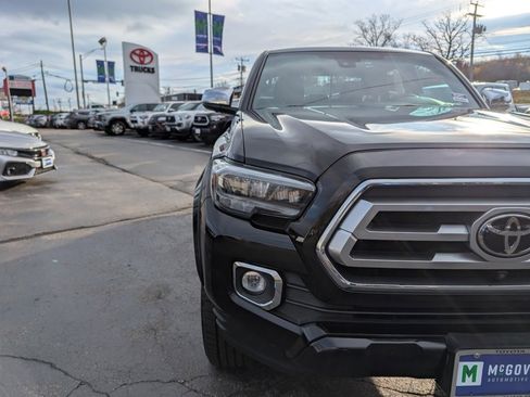 Certified 2020 Toyota Tacoma Limited image 12