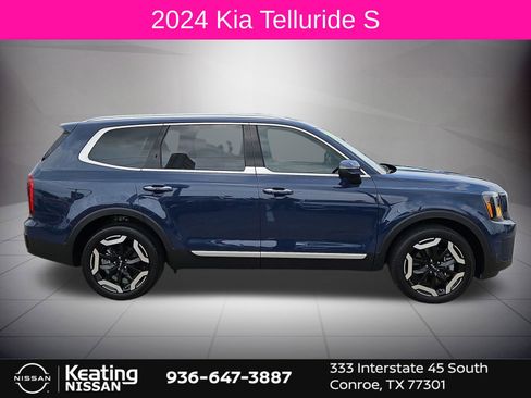 Used 2024 Kia Telluride S FWD image 2