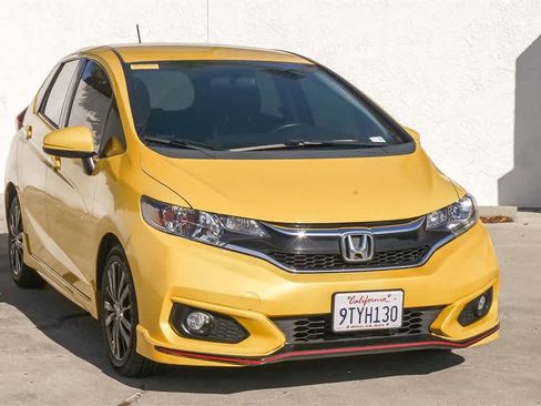 Used 2018 Honda Fit Sport image 3