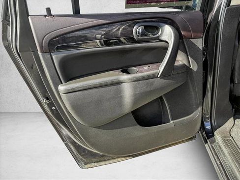 Used 2017 Buick Enclave Leather image 23