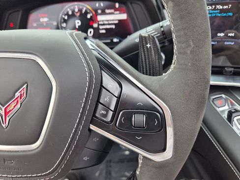 Used 2025 Chevrolet Corvette Z06 image 30