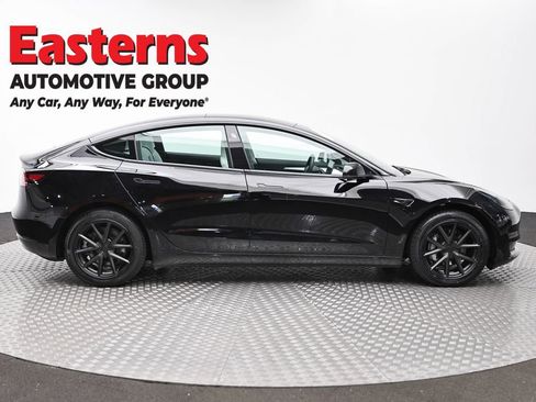 Used 2023 Tesla Model 3 Standard Range image 4