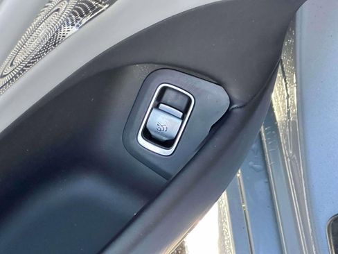 Used 2023 Mercedes-Benz S 580 4MATIC Sedan w/ AMG Line image 19