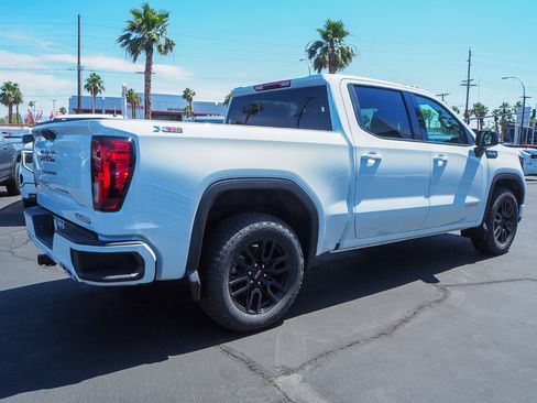 New 2025 GMC Sierra 1500 Elevation image 4