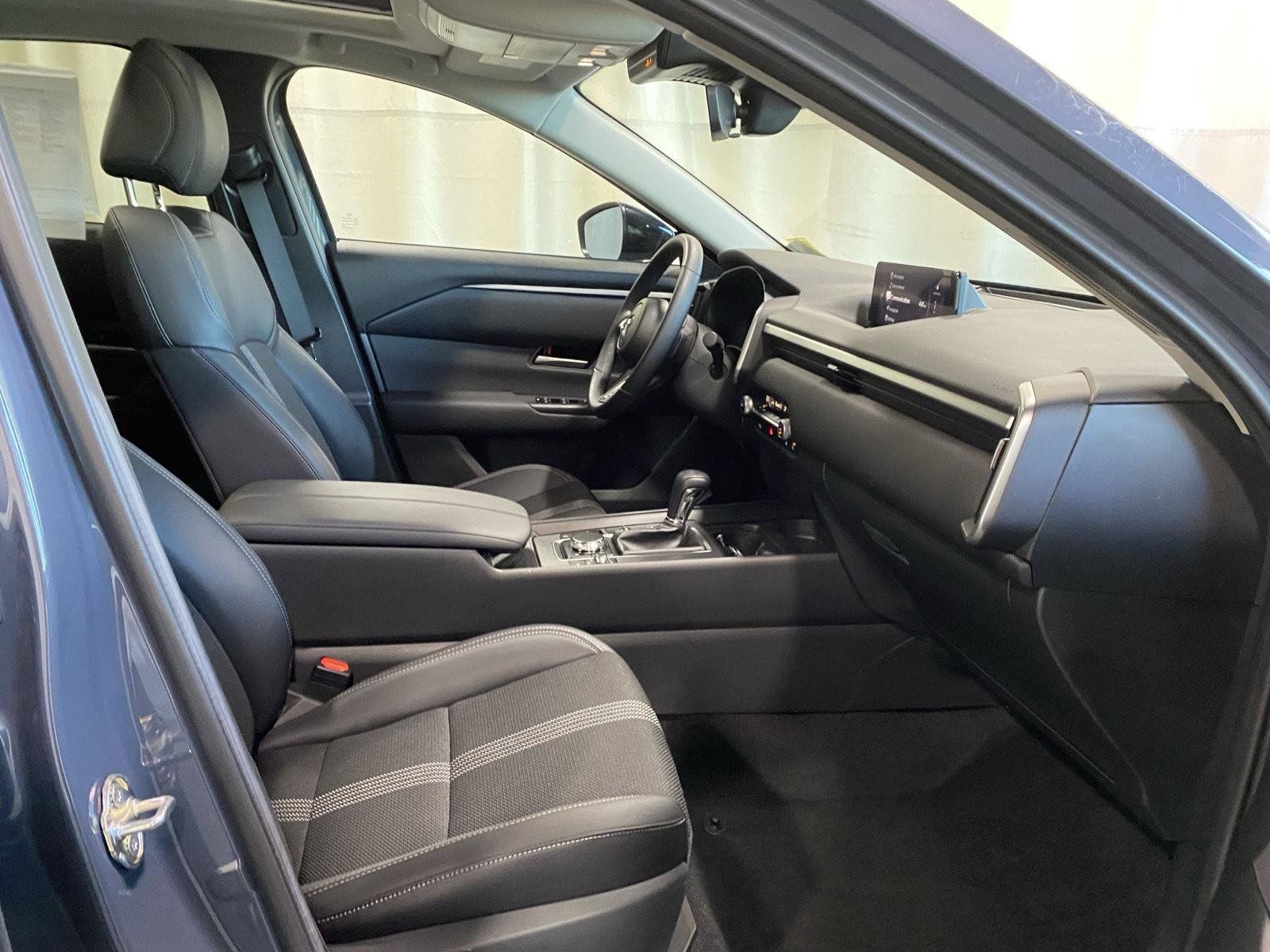 Certified 2026 MAZDA CX-50 Meridian Edition w/ Cargo Package AWD/4WD image 11