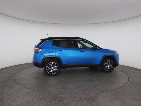 Used 2024 Jeep Compass Limited AWD/4WD image 22