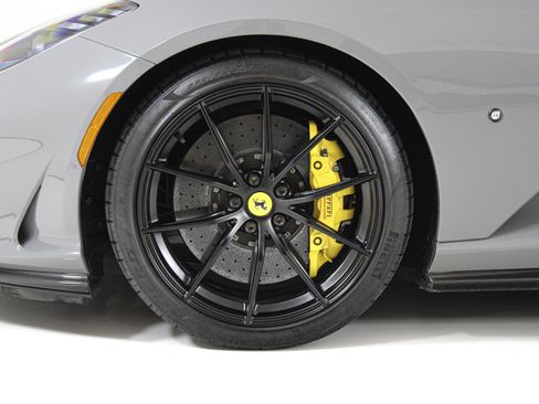 Used 2019 Ferrari 812 Superfast RWD image 15