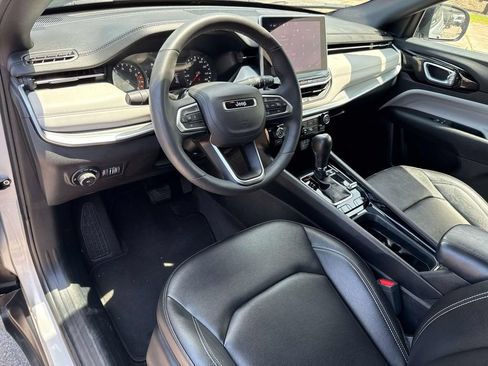 Used 2025 Jeep Compass Limited AWD/4WD image 19