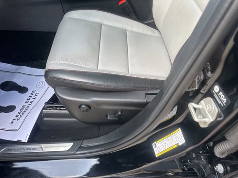 Used 2024 Dodge Durango GT AWD/4WD image 28