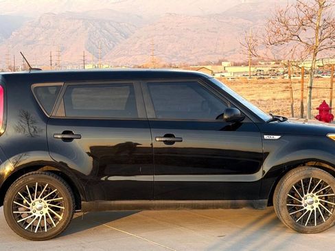 Used 2015 Kia Soul image 5