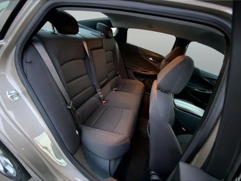 Used 2024 Chevrolet Malibu LT FWD image 19