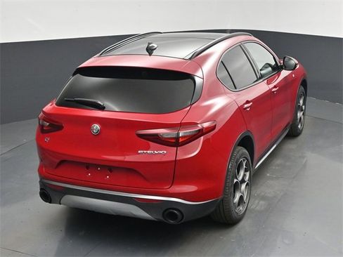 Used 2022 Alfa Romeo Stelvio Ti image 62