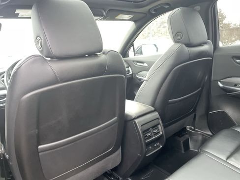 Certified 2023 Cadillac XT4 Premium Luxury w/ LPO, ONYX Package image 20