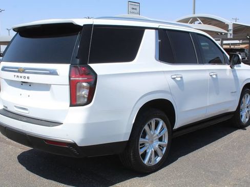 Used 2023 Chevrolet Tahoe High Country AWD/4WD image 3