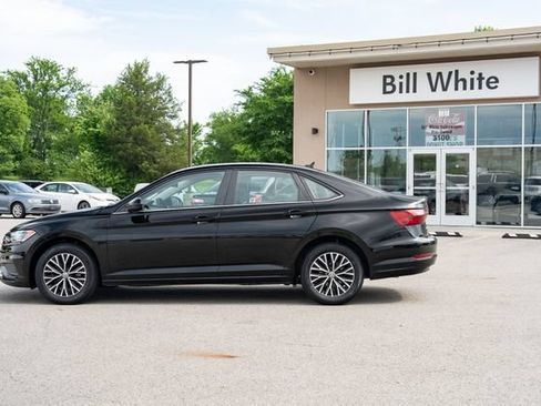 Used 2020 Volkswagen Jetta SE FWD image 3