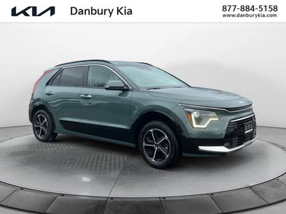 Used 2023 Kia Niro SX