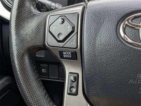 Used 2020 Toyota Tacoma SR5 image 22