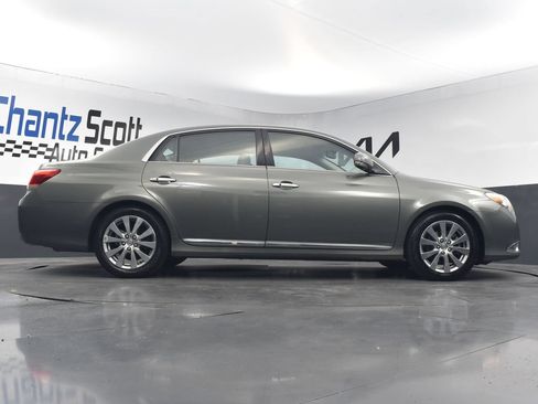 Used 2011 Toyota Avalon Limited FWD image 22