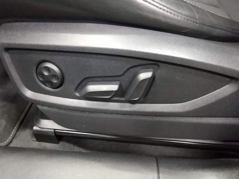 Used 2022 Audi SQ5 Premium Plus w/ Premium Plus Package image 27