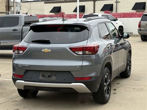 Used 2021 Chevrolet TrailBlazer LT w/ Convenience Package image 4