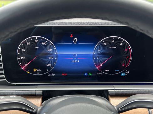 Certified 2025 Mercedes-Benz GLE 450 4MATIC image 21