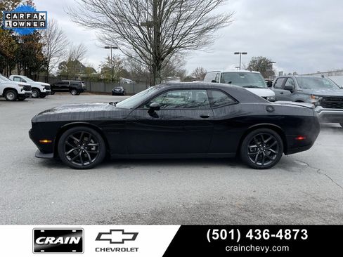 Used 2022 Dodge Challenger R/T w/ Plus Package image 4