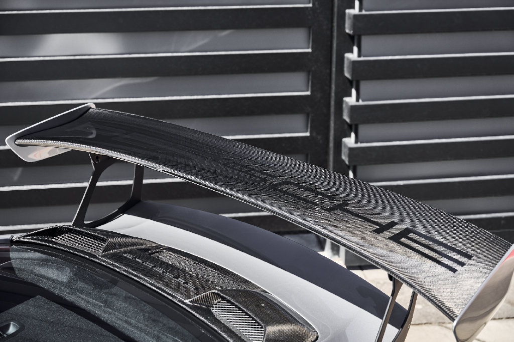 Used 2019 Porsche 911 GT2 RS RWD image 17