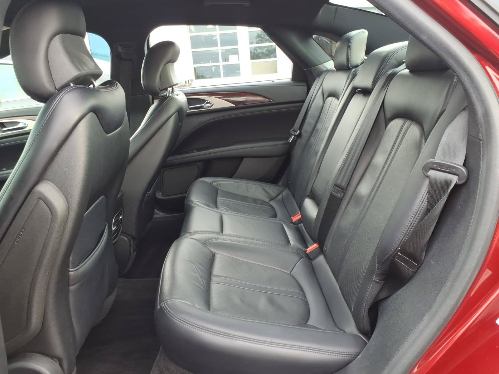 Used 2018 Lincoln MKZ Reserve FWD image 8