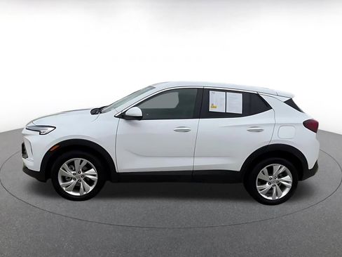 Used 2025 Buick Encore GX Preferred FWD image 9