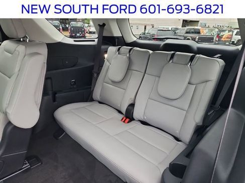 New 2026 Ford Explorer Active w/ Active Comfort Package image 40