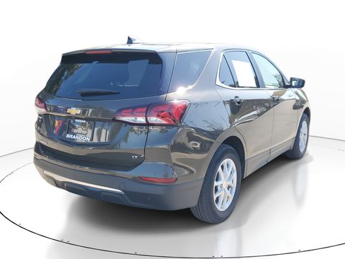 Used 2023 Chevrolet Equinox LT image 7