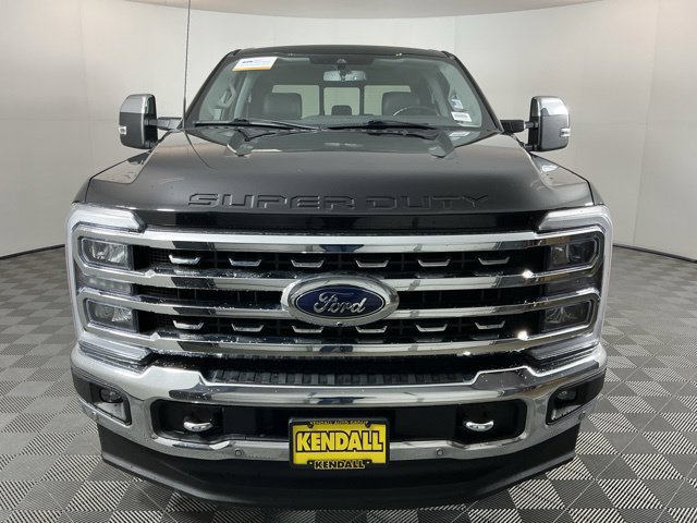 Used 2023 Ford F350 Lariat w/ Lariat Ultimate Package AWD/4WD image 2