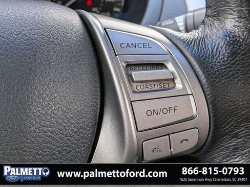 Used 2014 Nissan Altima 2.5 SL w/ Moonroof Package FWD image 25