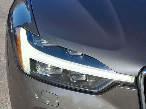 Certified 2023 Volvo XC60 B5 Core w/ Climate Package image 9