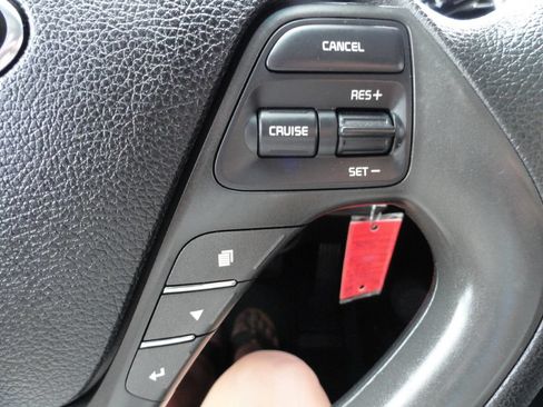 Used 2018 Kia Forte LX w/ LX Popular Package FWD image 21