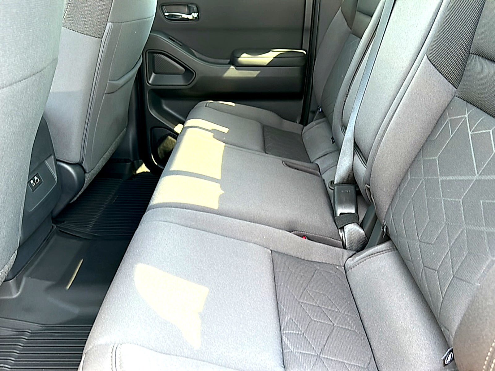 New 2026 Nissan Frontier SV w/ All-Weather Content Package RWD image 15