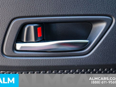 Used 2018 Toyota C-HR XLE image 46