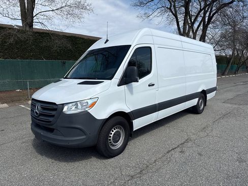 Used 2023 Mercedes-Benz Sprinter 2500 image 1