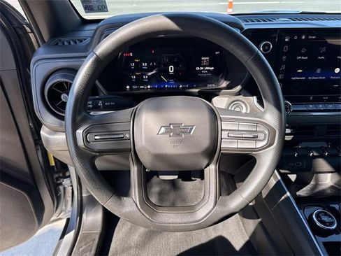 Used 2024 Chevrolet Colorado Trail Boss image 21