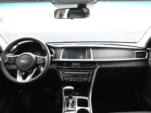 Used 2020 Kia Optima LX image 20