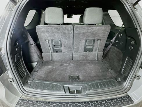 Used 2025 Dodge Durango GT AWD/4WD image 30