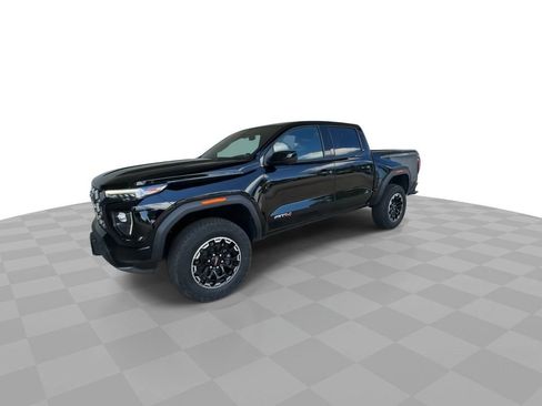 Certified 2026 GMC Canyon AT4 w/ Technology Plus Package AWD/4WD image 4