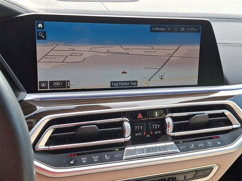 Used 2021 BMW X5 xDrive40i w/ Premium Package image 17