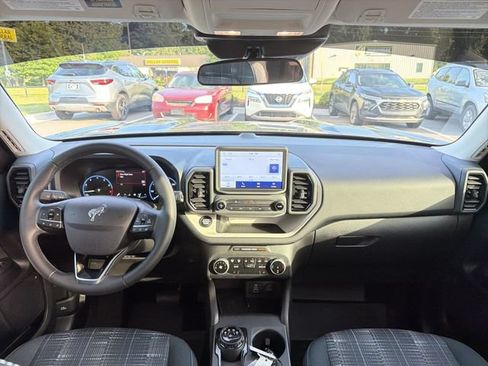 Used 2024 Ford Bronco Sport Heritage w/ Heritage Convenience Package AWD/4WD image 16