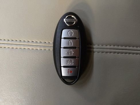 Used 2020 Nissan Altima 2.5 Platinum image 32