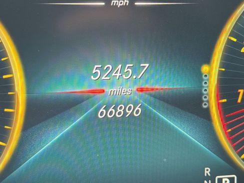 Used 2022 Mercedes-Benz GLC 300 4MATIC image 18