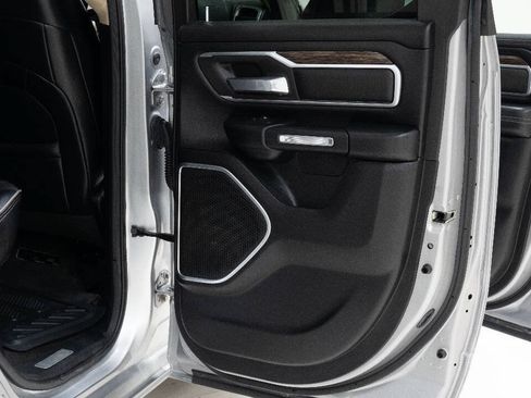 Used 2020 RAM 1500 Laramie AWD/4WD image 19