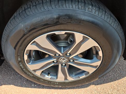 Used 2019 Honda CR-V LX image 11