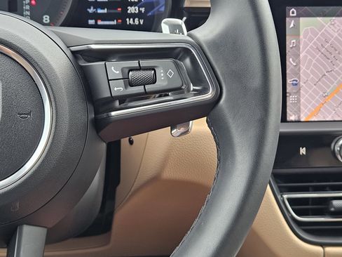 Certified 2026 Porsche Macan AWD/4WD image 27