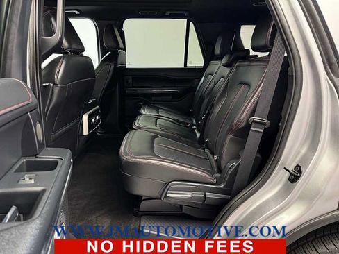 Used 2023 Ford Expedition Limited AWD/4WD image 15